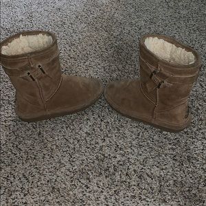 Brearpaws size 13 for little girls